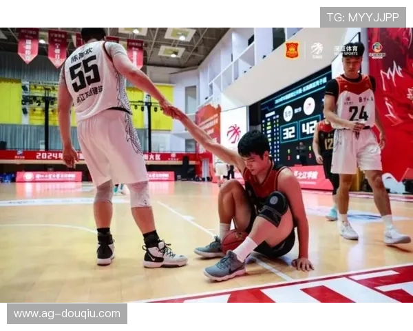 斗球体育app手机版免费下载安装最新版带你体验极致体育赛事直播