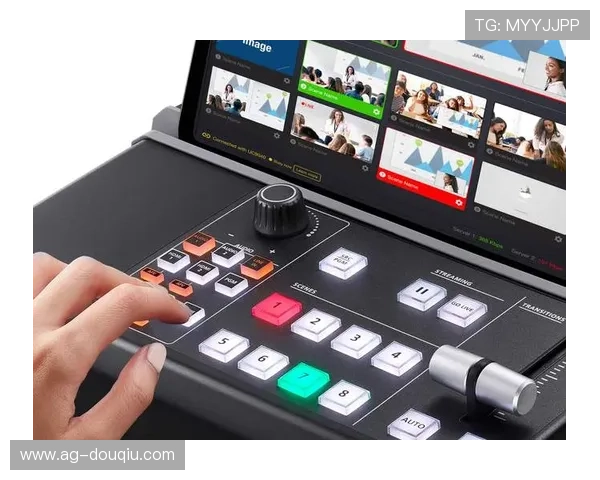 斗球直播苹果版多功能集成，集直播、回放、评论于一体的足球娱乐平台